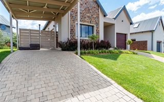 2 Bedroom Townhouse in St Johns Village
