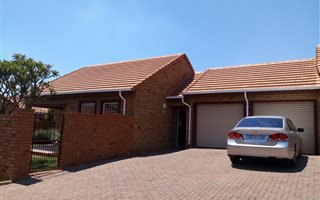 2 Bedroom Simplex in Amberfield