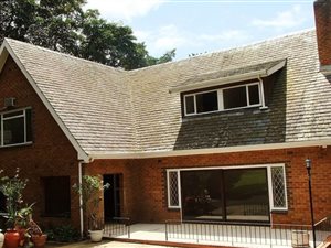 5 Bed House in Winston Park