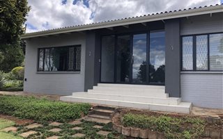 73 m² Office Space in Chasedene
