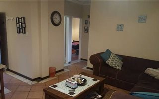 2 Bedroom House in Mooikloof Ridge