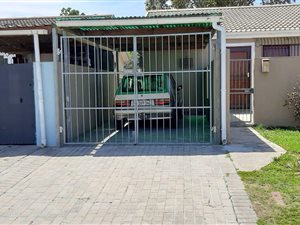 2 Bed House in Belmont Park