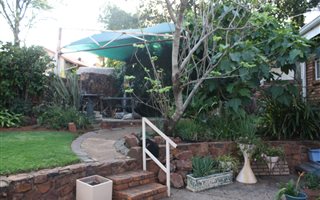 1 Bedroom Garden Cottage in Wingate Park