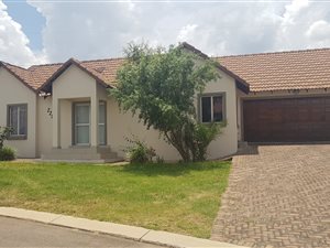 3 Bed House in Brooklands Lifestyle Estate