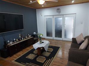 4 Bed House in Parow Valley