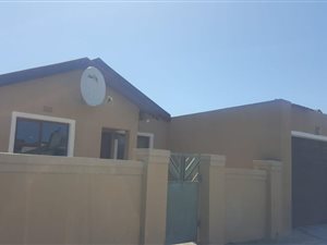 4 Bed House in Camelot