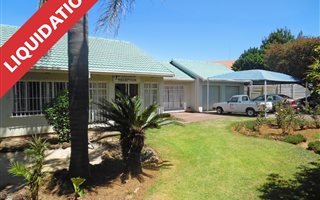 220 m² Office Space in Halfway House