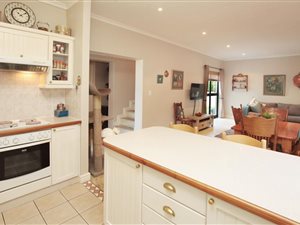 3 Bed House in Van Riebeeckshof