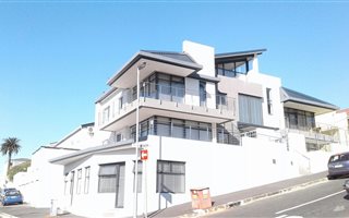 1 Bedroom Apartment in Walmer Estate