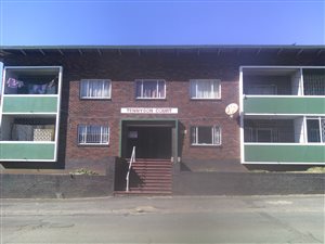2 Bed Apartment in Rosettenville