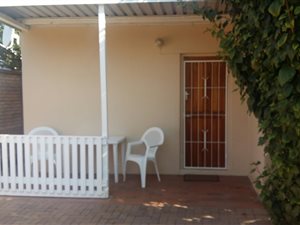1 Bed Garden Cottage in Beacon Bay