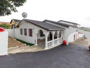 4 Bed House in Mobeni