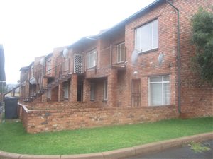 2 Bedroom Apartment in Grobler Park