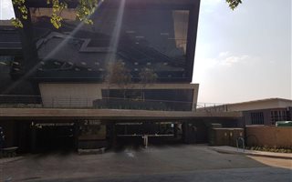 477 m² Commercial space in Waverley