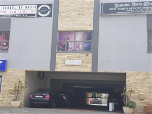 2 Bedroom Apartment in Bloubergstrand