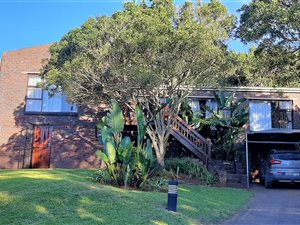 5 Bed House in Cintsa