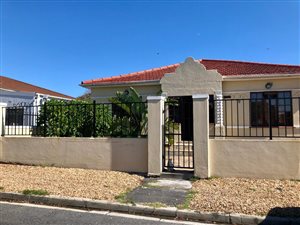 4 Bed House in Crawford