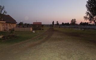2.2 ha Farm in Loch Vaal