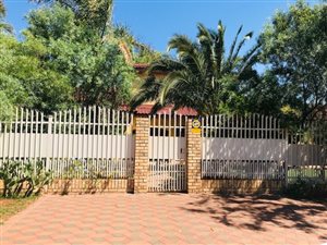 4 Bed House in Monument Heights