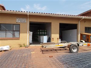 152 m² Commercial space in Park Rynie