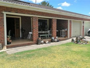 4 Bed House in Komga