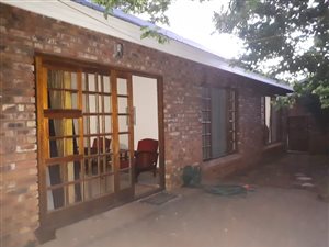 3 Bed Townhouse in Westdene