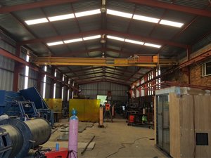 1200 m² Industrial space in New State Area