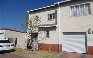 4 Bedroom House in Noordwyk