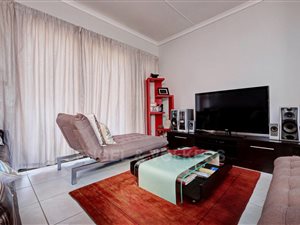 2 Bed Apartment in Broadacres