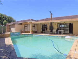 4 Bedroom House in Amanda Glen