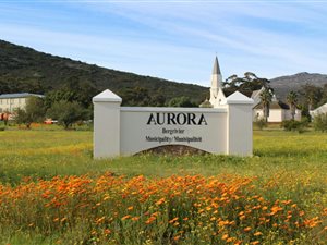 978 m² Land available in Aurora