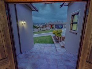 3 Bedroom House in Kraaibosch