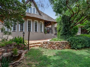 4 Bed House in Constantia Kloof