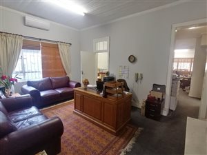 639 m² Office Space in Morningside