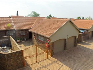 3 Bed Townhouse in Birchleigh North