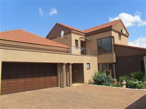 3 Bed House in Emfuleni Golf Estate