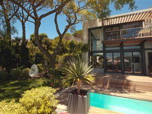 5 Bed House in Higgovale