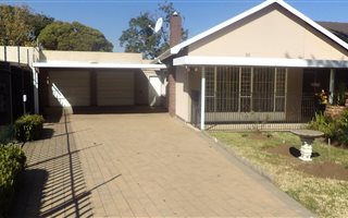 4 Bedroom House in Clarenspark