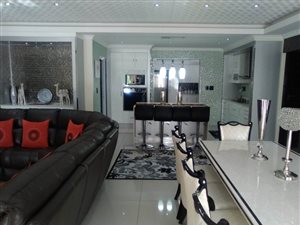 3 Bed Townhouse in Beverley Hills
