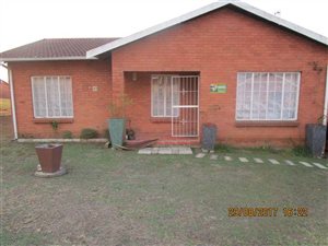 3 Bed Simplex in Lincoln Meade
