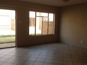 Studio Apartment in Modder East