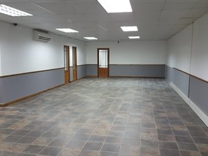 400 m² Commercial space in Kuilsriver
