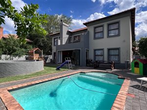 4 Bed House in Willow Acres
