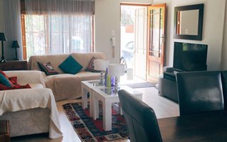 2 Bedroom House in Lakeside
