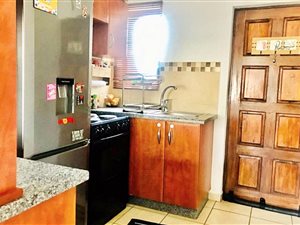 2 Bed House in Brackenham