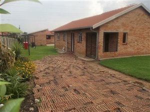 7 Bedroom House in Eldorado Park