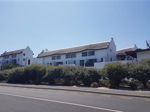 2 Bed Apartment in Melkbosstrand