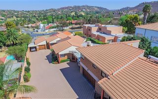 3 Bedroom Cluster in Bassonia