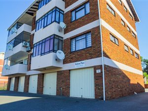 1 Bed Apartment in Amanzimtoti