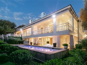 4 Bed House in Dainfern Golf Estate